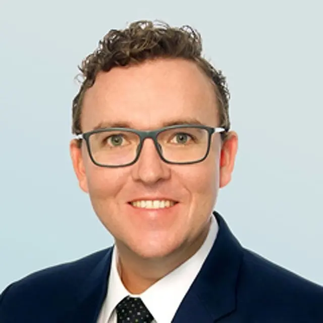 Ông Dominic Volek, Giám đốc kinh doanh của Henley & Partners