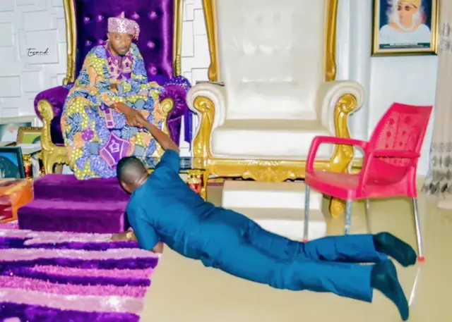 Sunday Igboho n dọbalẹ fun Oluwo tilu Iwo