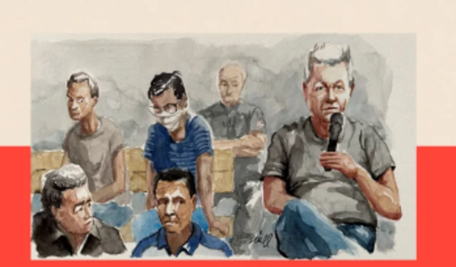 ተከሳሾቹን የሚያሳይ በእጅ የተሳለ የፍርድ ቤት ስዕል 