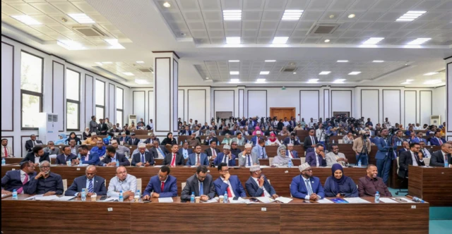 Kalfadhiga baarlamanka 