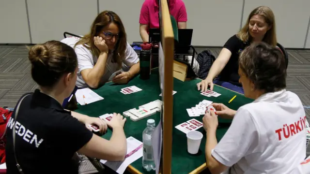 పేకాట, బ్రిడ్జ్ గేమ్, ఆటలు, స్పోర్ట్స్