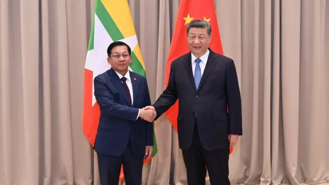 မနှစ်က ရုရှားမှာတွေ့ကြတဲ့ ဦးမင်းအောင်လှိုင်နဲ့ သမ္မတရှီကျင့်ဖျင်