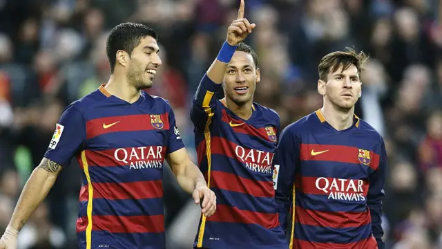 Luis Suarez, Lionel Messi dan Neymar menjadi trio penyerang yang tangguh di Barcelona