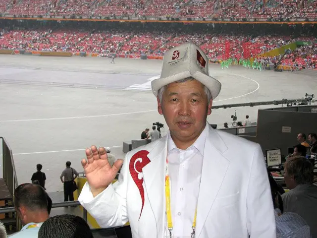 Кабыл Макешов өзү дагы олимпиадага барган жагынан өзүнчө чемпион.