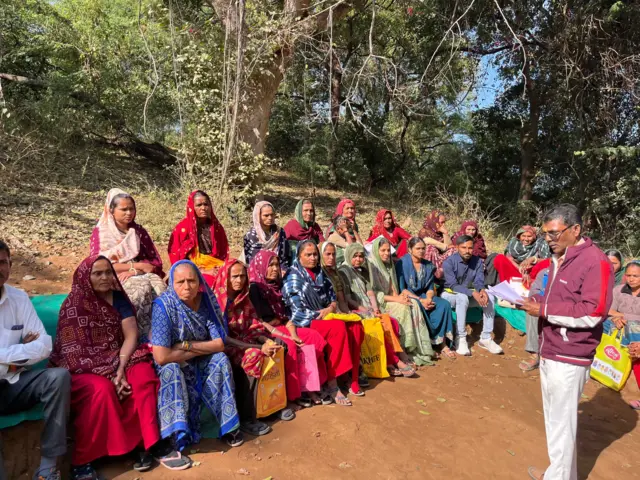 પાકિસ્તાનમાં બંદીવાન ભારતીય માછીમાર ભાઈઓના પરિવારની મહિલાઓ ગાંધીનગરમાં.