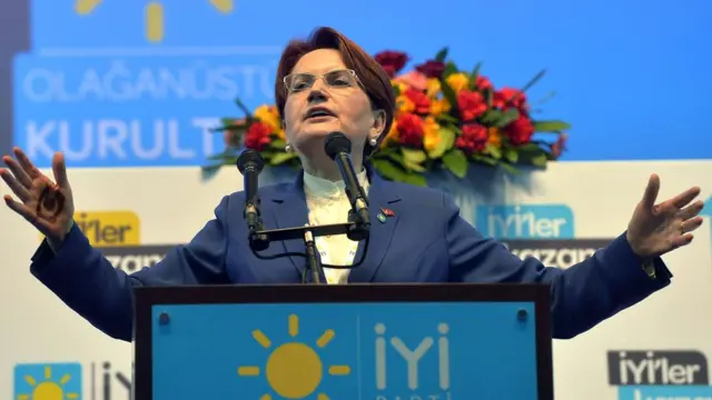 Meral Akşener