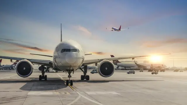 "ரயில், விமானம் சேவை மீண்டும் எப்போது?"