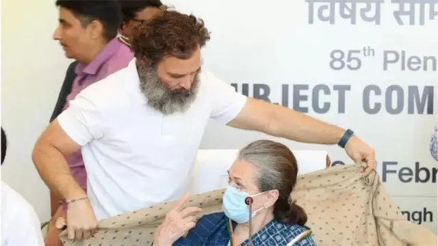 સોનિયા ગાંધી સંન્યાસ