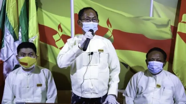 မိန့်ခွန်းတွေကို ဆင်ဆာဖြတ်တောက်တာဟာ ပါတီစုံဒီမိုကရေစီ စနစ်ရဲ့အခြေခံအကျဆုံး စံချိန်စံညွှန်းတွေကျင့်စဉ်တွေကို ချိုးဖောက်တာ ပြည်သူ့ပါတီပြော