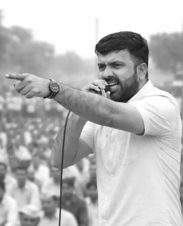 રાજુ કરપડા, આમ આદમી પાર્ટીના ખેડૂત નેતા, આપમાંથી રાજીનામું, 108 દિવસ જેલમાં, બોટાદ યાર્ડ આંદોલન, રાજકીય અસર. બીબીસી ગુજરાતી 