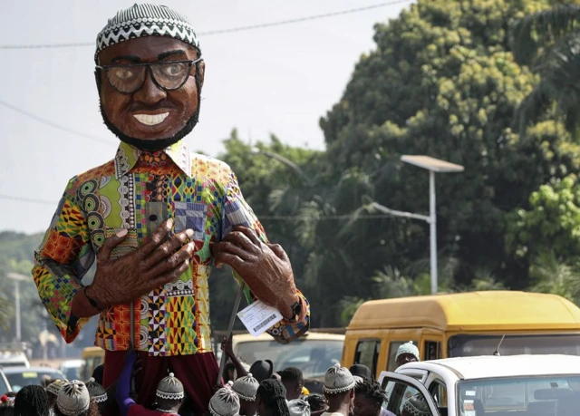 Igishusho kinini cyane cya Amilcar Cabral warwanyije abanya-Portugal aharanira ubwigenge bwa Guinea-Bussau