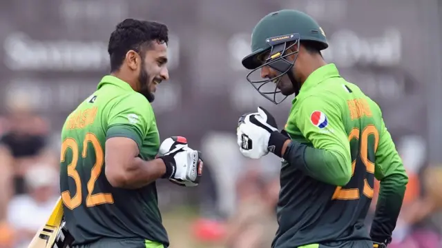 شاداب اور حسن علی