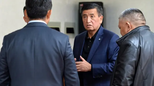 Президенттин Куралдуу күчтөрдүн Башкы штабына барганы кабарланды