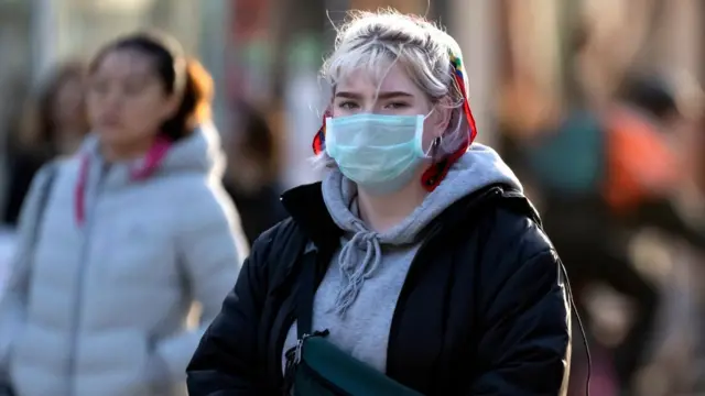 கொரோனா வைரஸ் பாதிப்பிலிருந்து மீண்ட 100 வயது முதியவர்