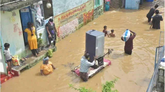 కృష్ణ వరదలు, విజయవాడ