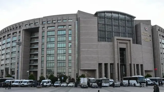 adalet sarayı
