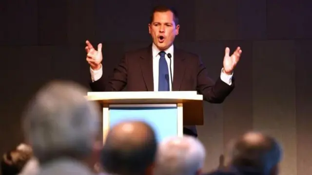 રોબર્ટ જૅનરિક