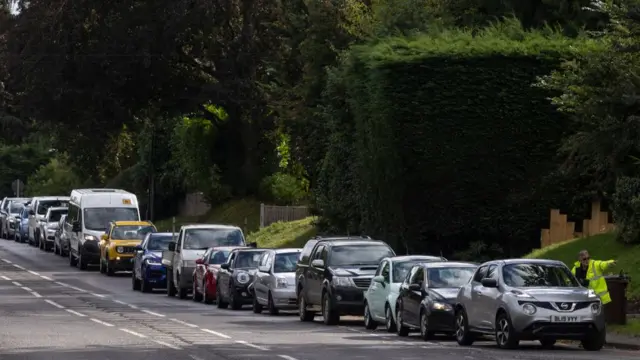 Очередь на АЗС