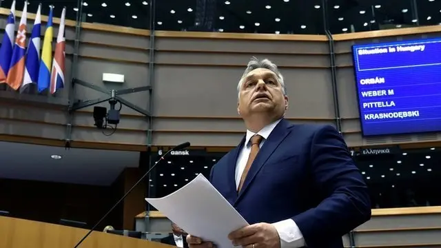 Victor Orban discursa no Parlamento Europeu