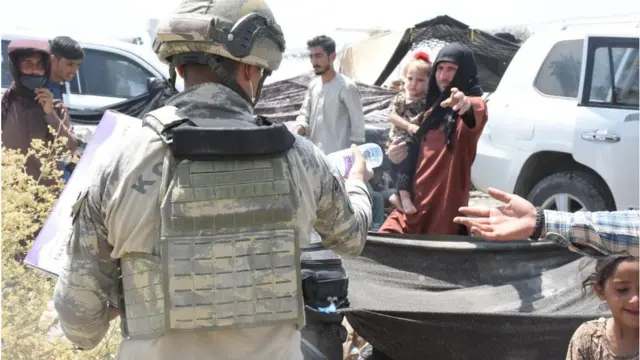 কাবুলের হামিদ কারযাই বিমানবন্দরে নিয়োজিত তুর্কি সেনা।