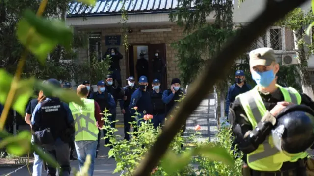 Нові деталі нападу на мікроавтобус на Харківщині