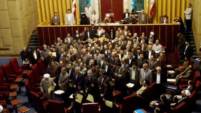 تحصن نمایندگان در مجلس ششم