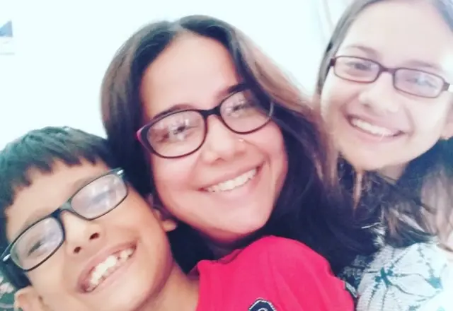 सदफ़ का छोटा सा परिवार