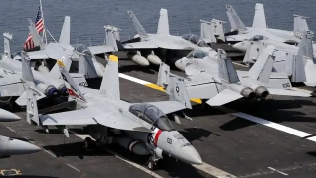 Tàu sân bay USS Carl Vinson