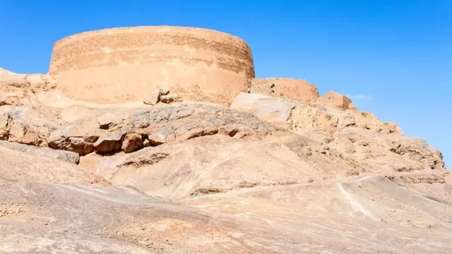 "Torre del silencio"