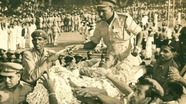 அண்ணா மறைவு