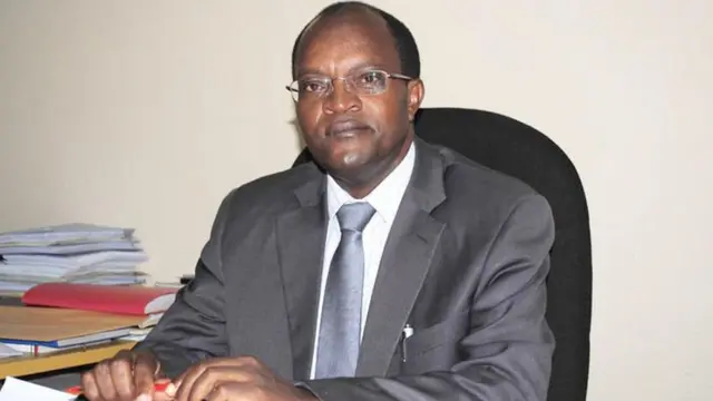 Profeseri Julien Nimubona, impuguke muri siyansi ya politiki n'imibanire y'ibihugu