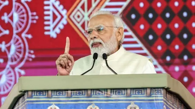 கோவில்கள் பற்றி மோதி பேச்சு