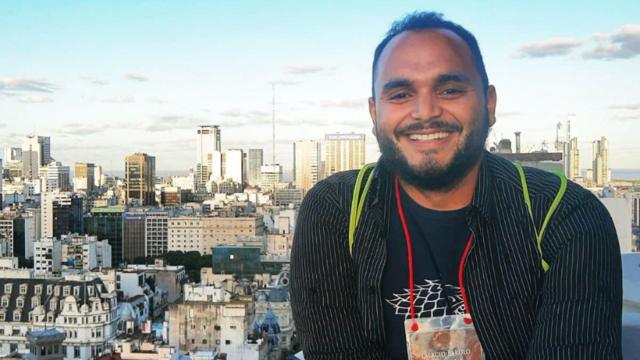 Larry Montes, um jovem pardof12 bet pagabarba