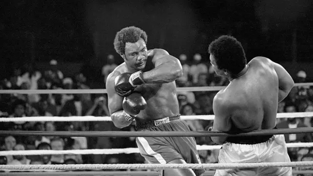 جین کیلروی: هر کسی می‌تواند مشت‌های سنگینی به کیسه بوکس بزند، اما وقتی در رینگ ضربه می‌خوری، اذیت و خسته می‌شوی، روحیه‌ات از دست می‌رود. محمد علی پس از راند ششم به گوشه برگشت و گفت: «حالا دارمش، حالا دارمش...» 