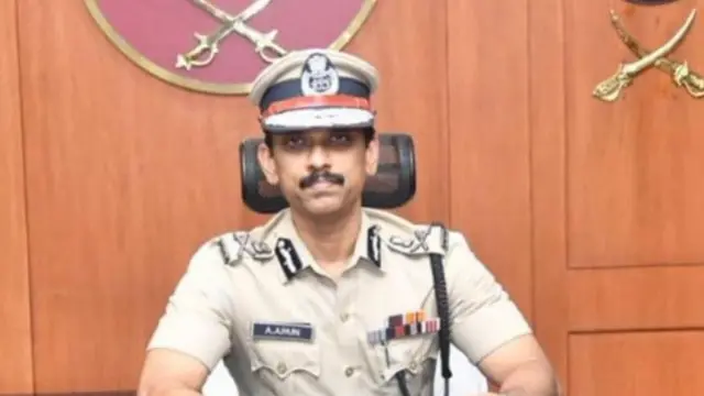 పోలీసులు