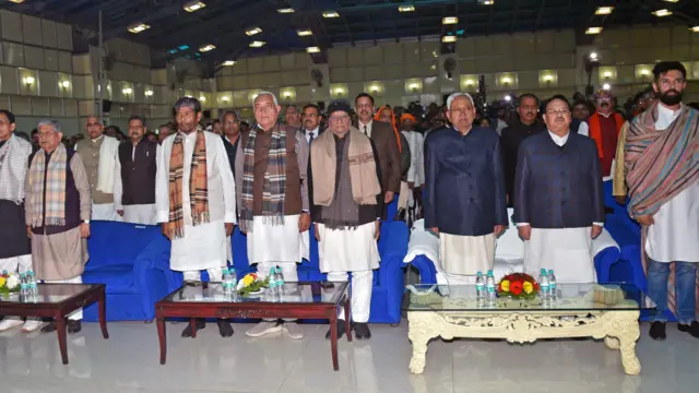 सीएए पर फ़िलहाल एनडीए के घटक दल सावधानी के साथ प्रतिक्रिया देते दिख रहे हैं.