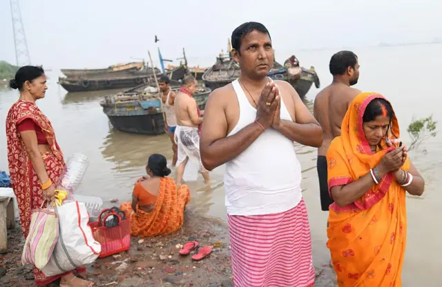 બીબીસી ગુજરાતી ચંદ્રગ્રહણ ભારતમાં ક્યાં દેખાશે ચંદ્રગ્રહણનો સમય માન્યતાઓ