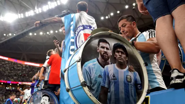 मेस्सीले यो विश्वकपको अभियानमा आफूले म्याराडोना उपस्थित भएको सम्झिएको बताएका छन्