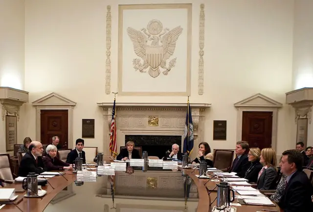 Una reunión de los gobernadores de la Fed en su sede de Washington DC