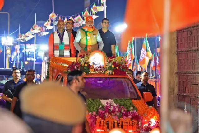 नरेंद्र मोदी 