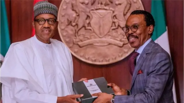 Shugaba Muhammadu Buhari da Shugaban Hukumar Tsara Albashi ta Najeriya