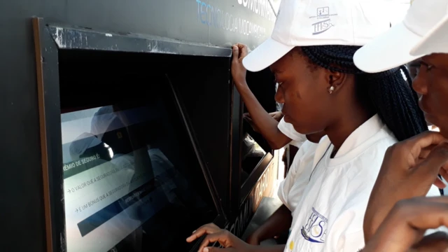 看完短片后，测试得分高者，可以获得棒球帽或Ｔ恤作为奖励。