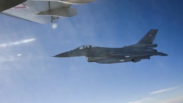 Image shows fighter jets in NATO drill