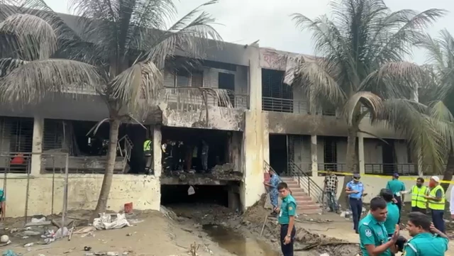 মাইলস্টোন স্কুল অ্যান্ড কলেজে বিমান বিধ্বস্তের ঘটনায় বহু হতাহত হয়েছে