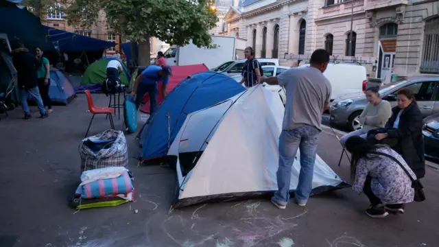 Campamento de protesta de los latinos de Saint-Ouen