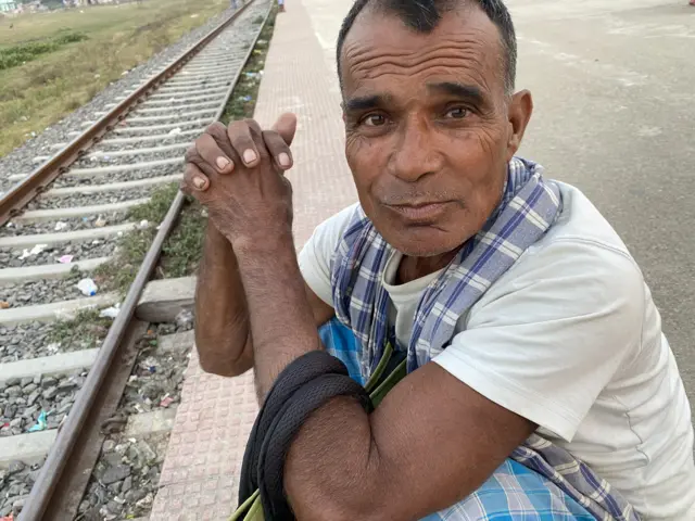 महोत्तरीका गफुर राइन पनि महँगी बढेको गुनासो गर्छन्