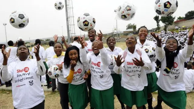 Une campagne de sensibilisation sur la tuberculose en Afrique du Sud, l'un des sept pays les plus touchés par la maladie.