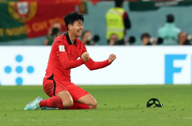 Кореялык капитан Сон Хын Миндин матчтан кийинки эмоциясы