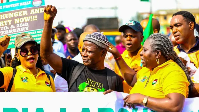 Aworan ẹgbẹ oṣiṣẹ NLC