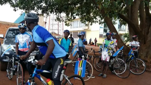 Bamwe mu basiganwa ku makinga baserukiye igihugu ca Uganda